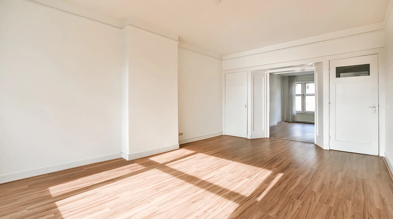 Leer geräumetes Zimmer nach Festpreis-Entrümpelung in Dresden